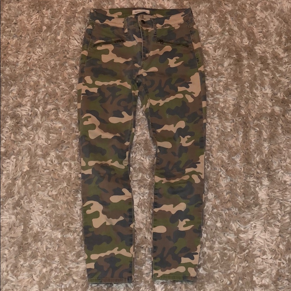 Camo mid rise pant